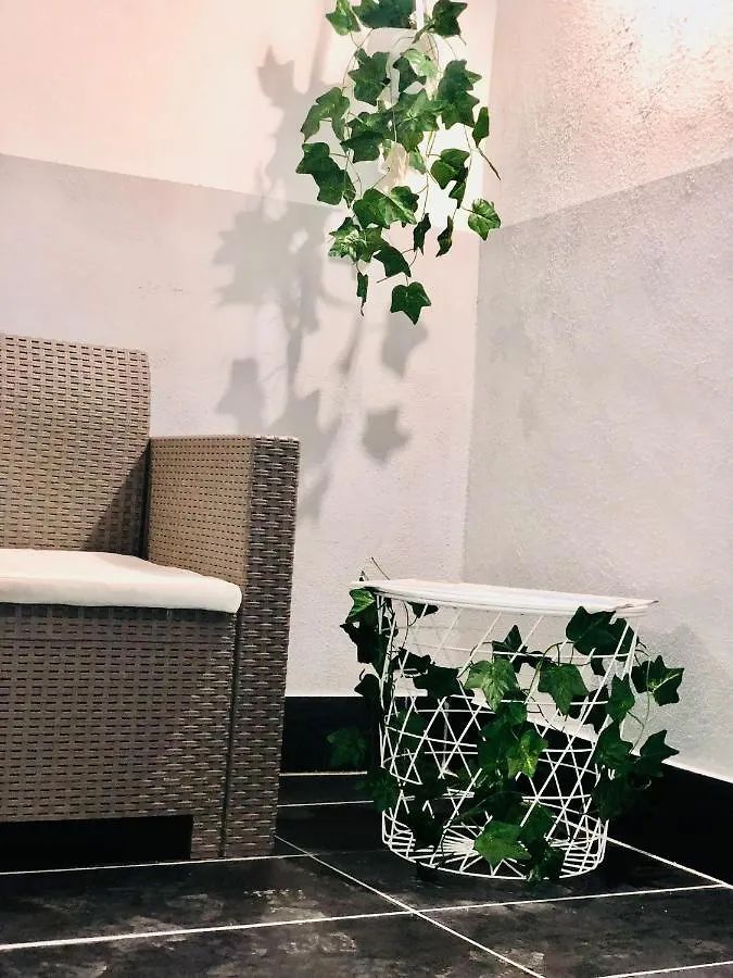 Amonia House Apartment Naples Italy